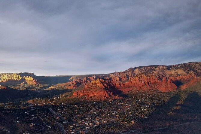 Ancient Sedona (30+ Mile) - Sedona Helicopter Tour - Coffee Pot Rock, Soldiers Pass, the natural bridge, and the 3 Fingers perspective shift