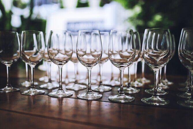 Arizona Winery All-Inclusive Tour with Lunch & Tastings - Stop One: Page Springs to Kick Off the Tastings Right