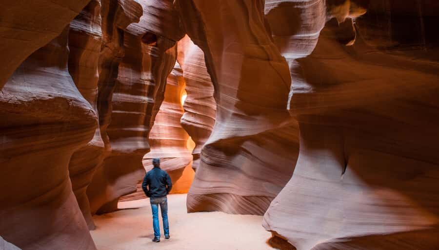 From Sedona: Antelope Canyon and Horseshoe Bend Tour - Sedona pickup, a 10-hour rhythm, and why the van time matters