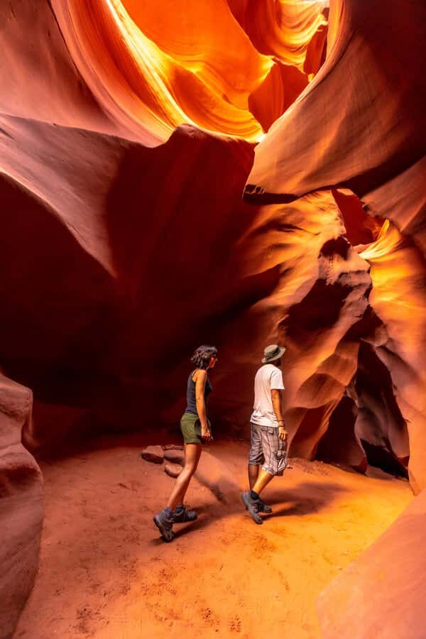From Sedona: Antelope Canyon and Horseshoe Bend Tour - Glen Canyon Dam picnic: Lake Powell views that make the meal feel special