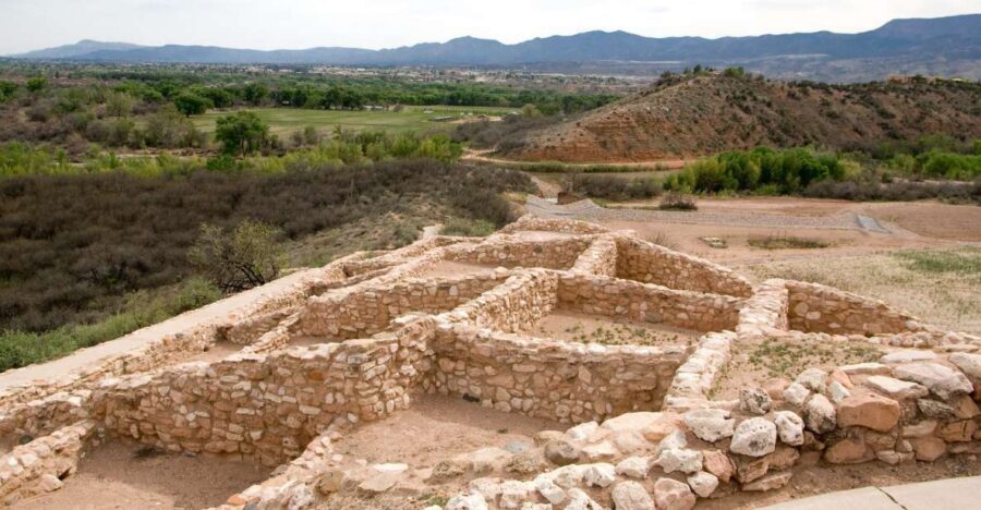 From Sedona: Jerome and Tuzigoot National Monument Day Trip - Jerome town time: mining relics, quirky streets, and shop breaks