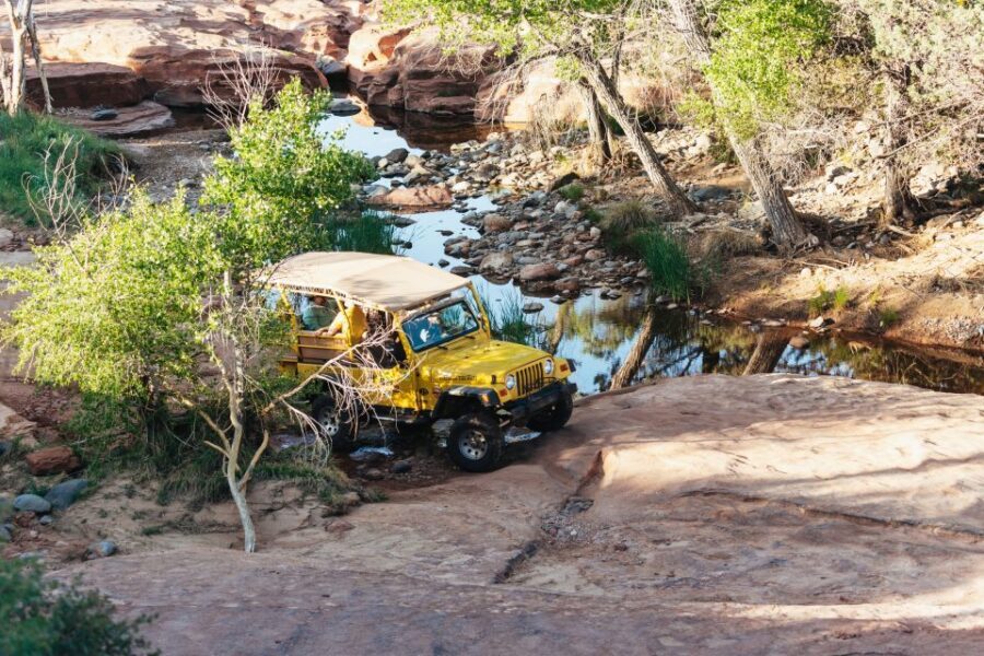 From Sedona: Private Red Rock West Jeep Tour - Sunset Timing: How the Light Changes the Red Rock