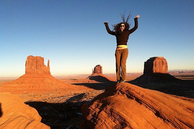 Monument Valley Day Tour from Sedona - Monument Valley Navajo Tribal Park: a guided Navajo tour and classic photo points