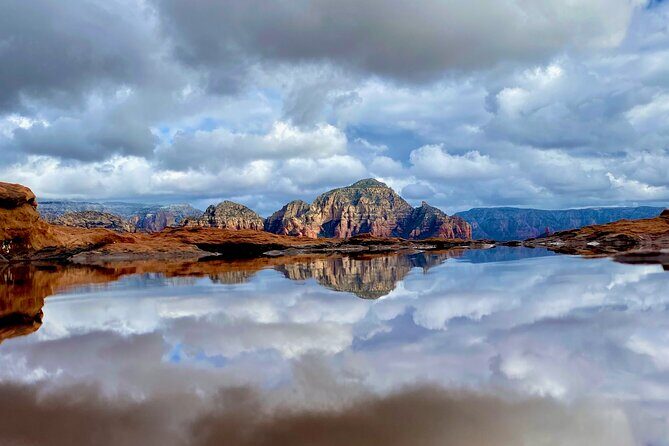 Private 4-Hour Tour of Sedona with pickup/drop-off - Stop 1: Oak Creek Canyon Overlook (1 hour and an admission ticket)