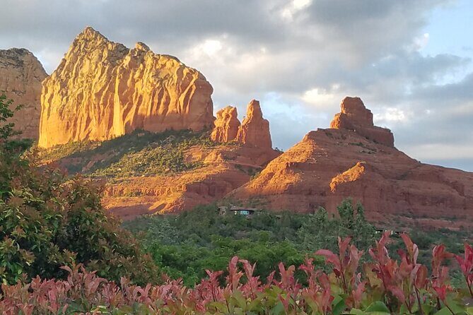 Private 4-Hour Tour of Sedona with pickup/drop-off - Stop 4: Airport Mesa Overlook (30 minutes and a photo target)