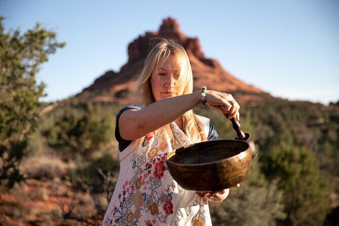 Reiki & Sound Healing on the Red Rocks of Sedona - Courthouse Vista Meet-Up and the 15–30 Minute Red Rock Hike