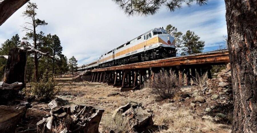 Sedona, AZ: Grand Canyon Guided Tour and Historic Railway - Grand Canyon Village South Rim time: step off and orient fast