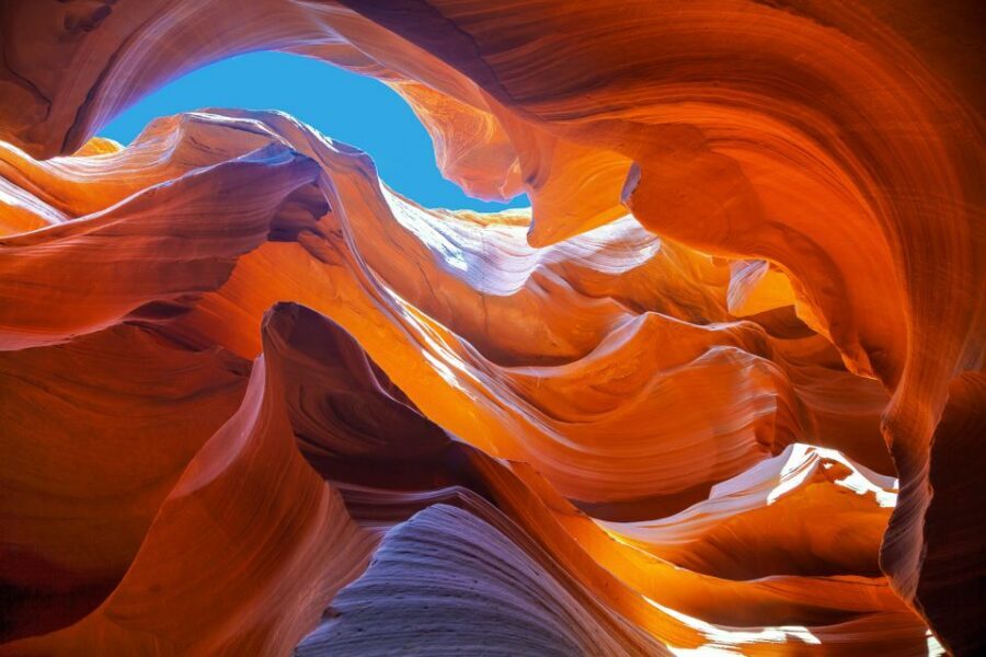 Sedona or Flagstaff: Horseshoe Bend & Antelope Canyon X Tour - Cameron Trading Post: a quick cultural stop and souvenir break