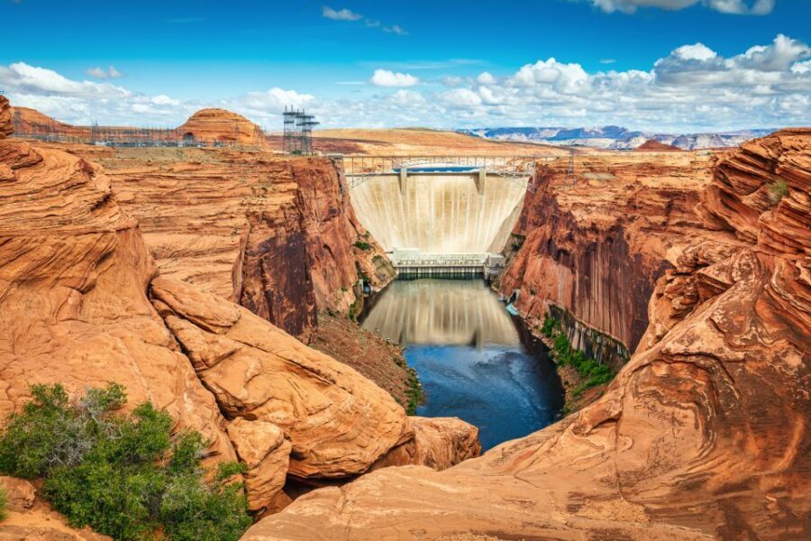 Sedona or Flagstaff: Horseshoe Bend & Antelope Canyon X Tour - Horseshoe Bend: the iconic view, with real walking