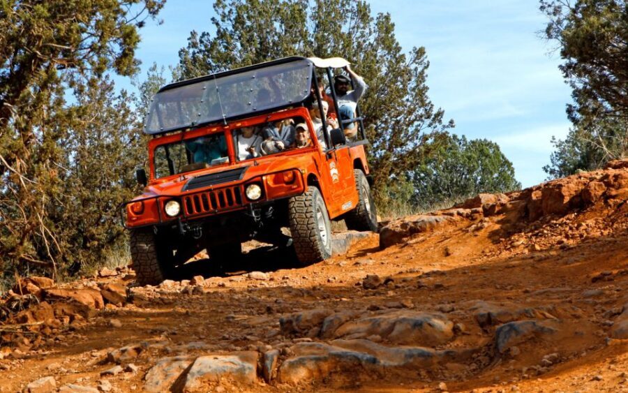 Sedona: PRIVATE 2-Hour Jeep (Hummer) Tour Cliff Hanger Trail - Boynton Canyon and the Red Rock Range Views