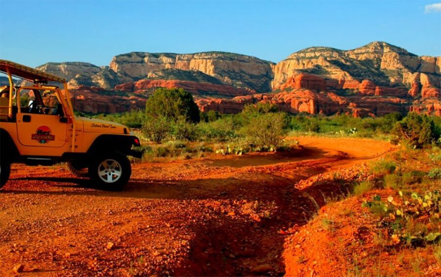 Sedona: PRIVATE 2-Hour Jeep Tour Lil' Rattler Trail - Price and value: $150 for a small-group Jeep experience