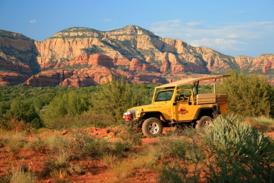 Sedona: PRIVATE 2-Hour Lil' Outlaw Trail Jeep Tour - What your guide covers: geology, desert plants, and regional stories