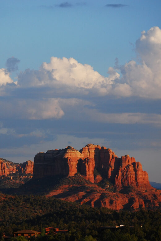Sedona: PRIVATE Pavement 2-Hour Highlights Jeep Tour - Tlaquepaque arts and crafts: a smart break from viewpoints