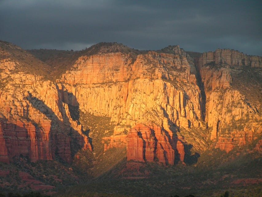 Sedona: PRIVATE Pavement 2-Hour Highlights Jeep Tour - Cathedral Rock first: why this stop sets the tone