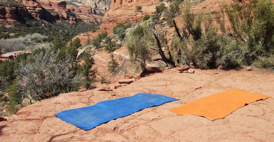 Sedona: Vortex Yoga Hiking Half-Day - The guided hike: a gentle pace with serious red-rock payoff