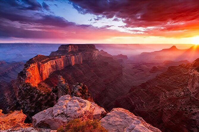 Sunset in the Grand Canyon from Sedona - What to wear and pack for Grand Canyon sunset from Sedona