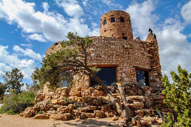 The Perfect Grand Canyon Tour with Local Expert Guides - Hopi House: Craft, Concessions, and Mary Colter’s First Big Statement